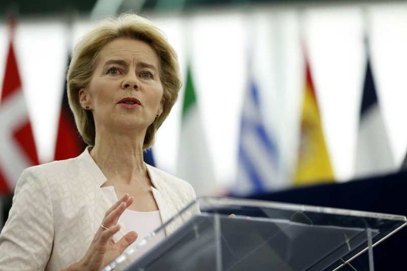 ursula_von_der_leyen_europai_bizottsag_mti_ap_1_fit_800x10000